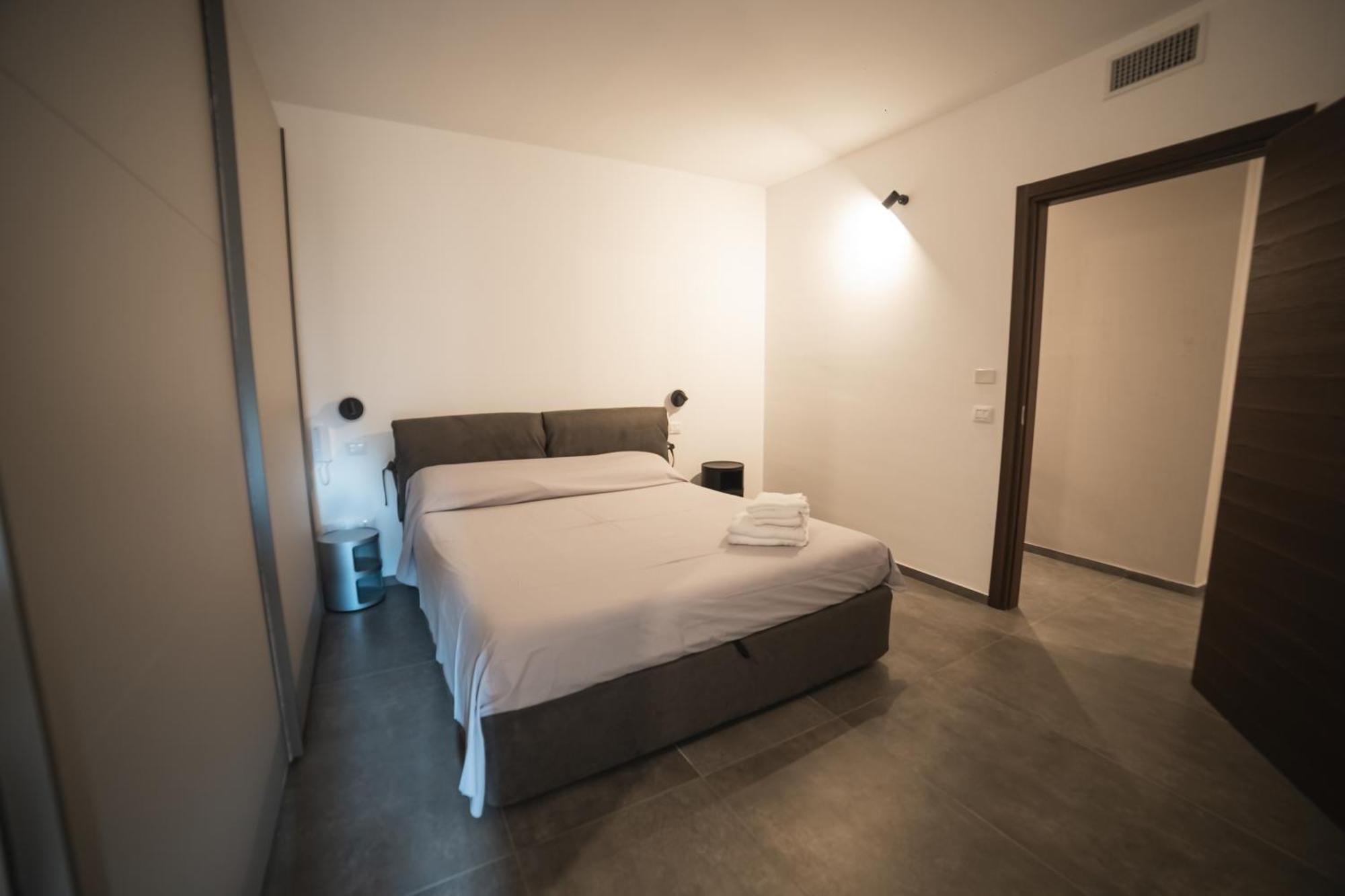 Suite Piazza Mazzini 90 Mq 5 Lecce Eksteriør billede